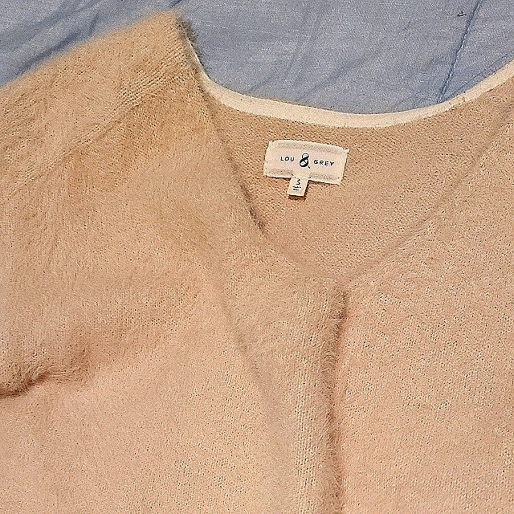 Lou & Grey Fuzzy Creme V-Neck Sweater